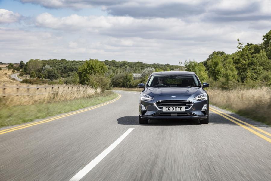  Ford Focus Titanium 2018 года  (UK) (фото 4 из 18)